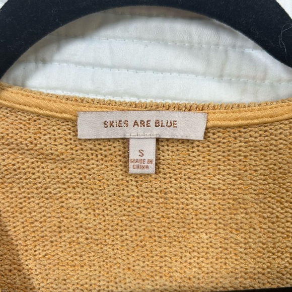 🍂🍁Fall Sweater Shorts Romper! SUPER CUTE Yellow Wrap Tie wrap! Size S. 🍂🍁 - Picture 3 of 10